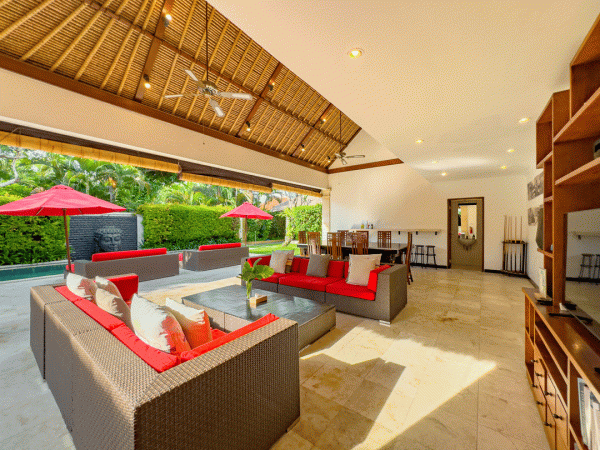 Jaclan-Living-Room-1-1.gif
