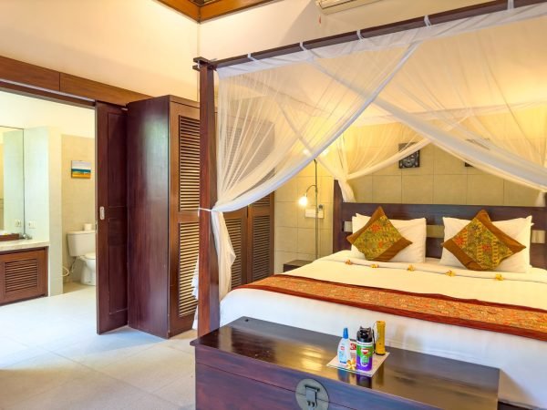 Master-Bedroom-Villa-Rama-1-4.jpg