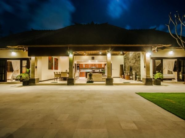 Seminyak-Villa-Alam-38.jpg