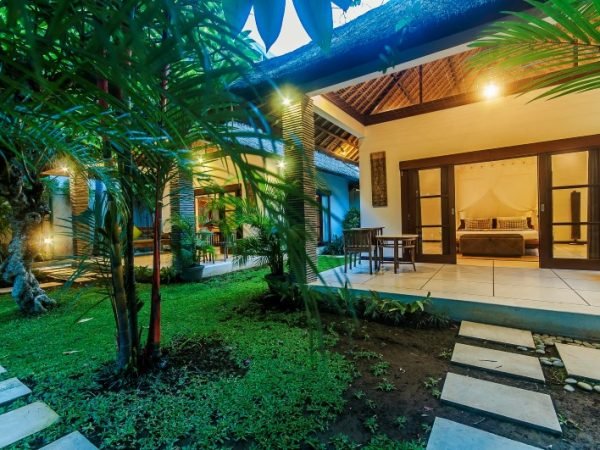 Seminyak-Villa-Damai-21.jpg