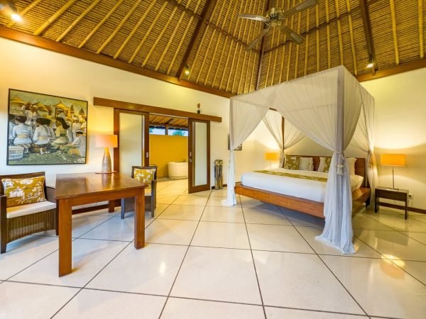 VIlla-Intan-Bedroom-1-3-2.jpg