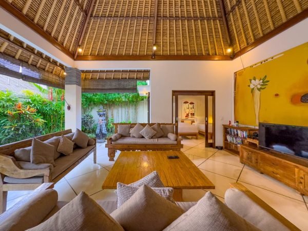Villa-Cinta-Living-Room-1-1.jpg