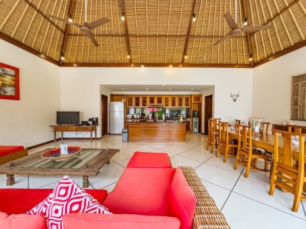Villa-Darma-Livingroom-2-1030x773-1-1.jpg