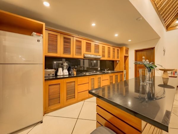 Villa-Darma-kitchen-2-1030x773-1-1.jpg