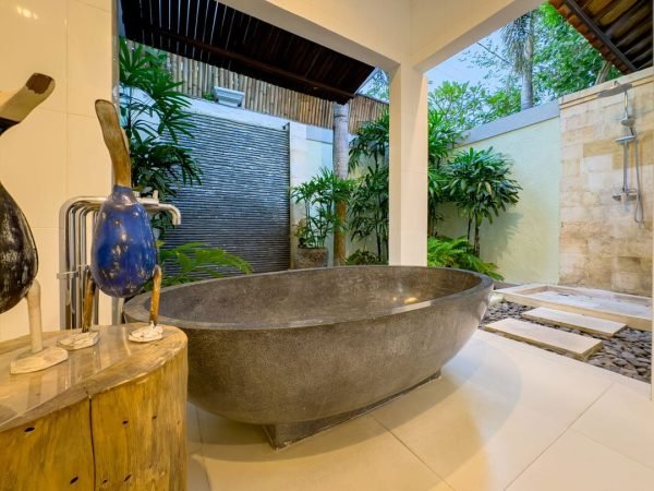 Villa-Ginger-Bedroom1-4-1.jpg