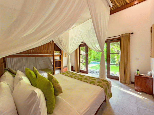 Villa-Jaclan-Bedroom-1-2-1.gif