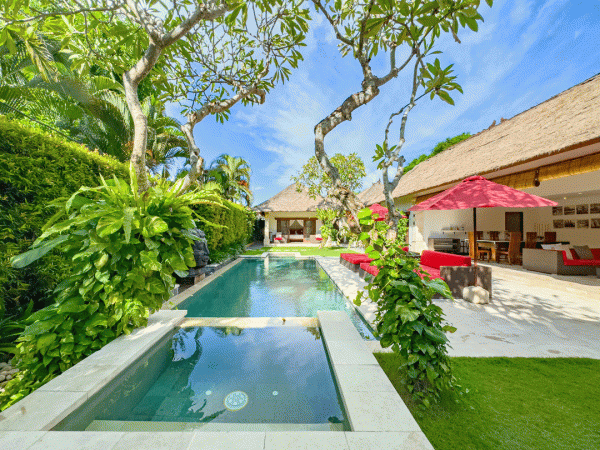 Villa-Jaclan-Garden-2-1.gif