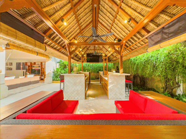 Villa-Jaclan-Kitchen-2-1.gif