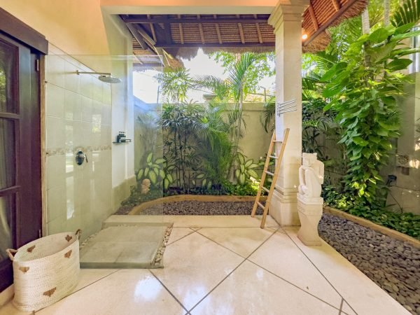 Villa-Kebun-bedroom-3-4-1-scaled-1.jpg