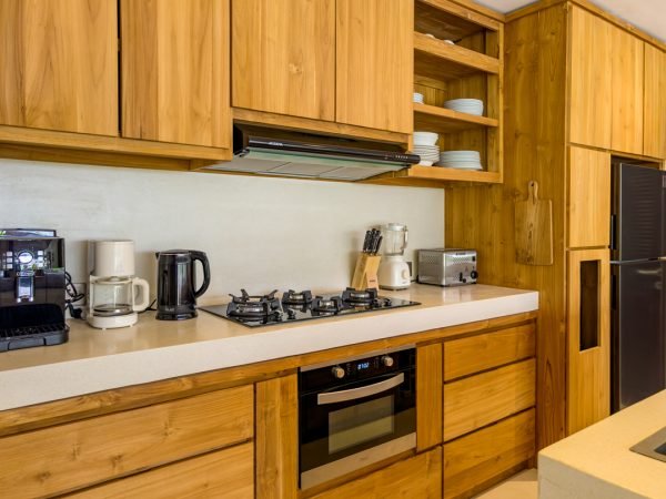 Villa-Olive-Kitchen-2-1.jpg