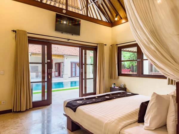 Villa-Santi-Bedroom3-2.jpg