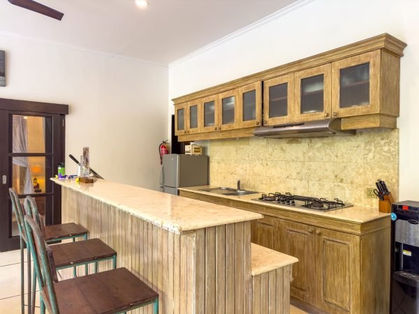 Villa-nakula-kitchen-2.jpg