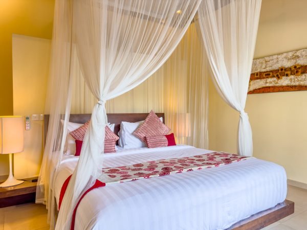 villa-saphir-bedroom1-1-1.jpg