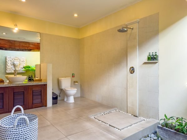 villa-saphir-bedroom1-4-1.jpg