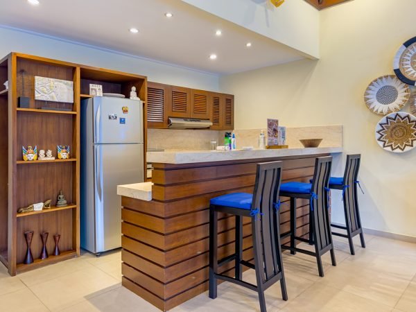 villa-saphir-kitchen-1-1.jpg
