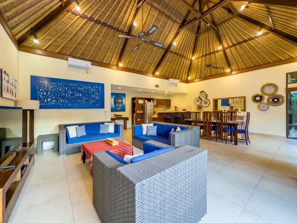 villa-saphir-livingroom-3-1.jpg